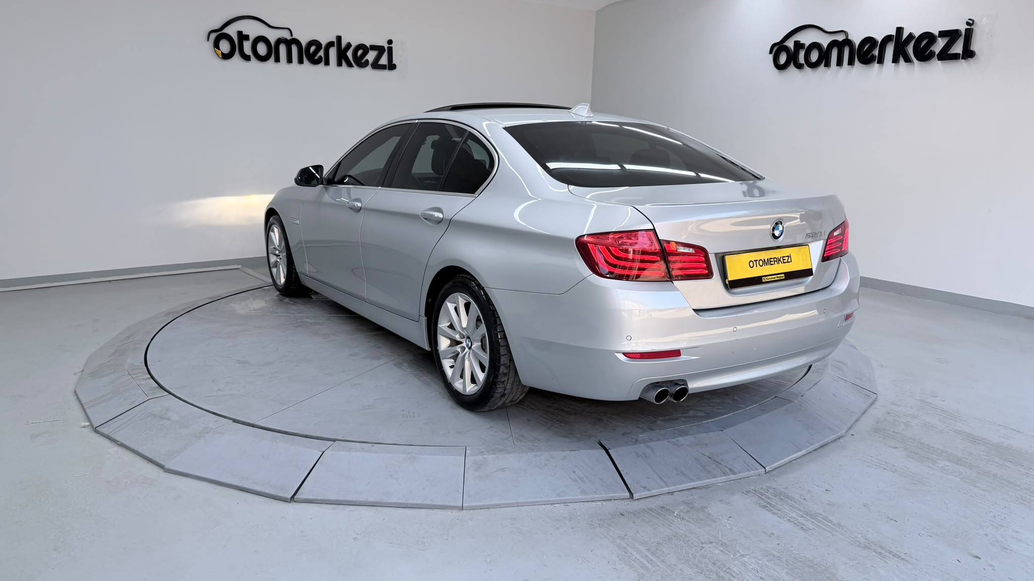 BMW 520i 27